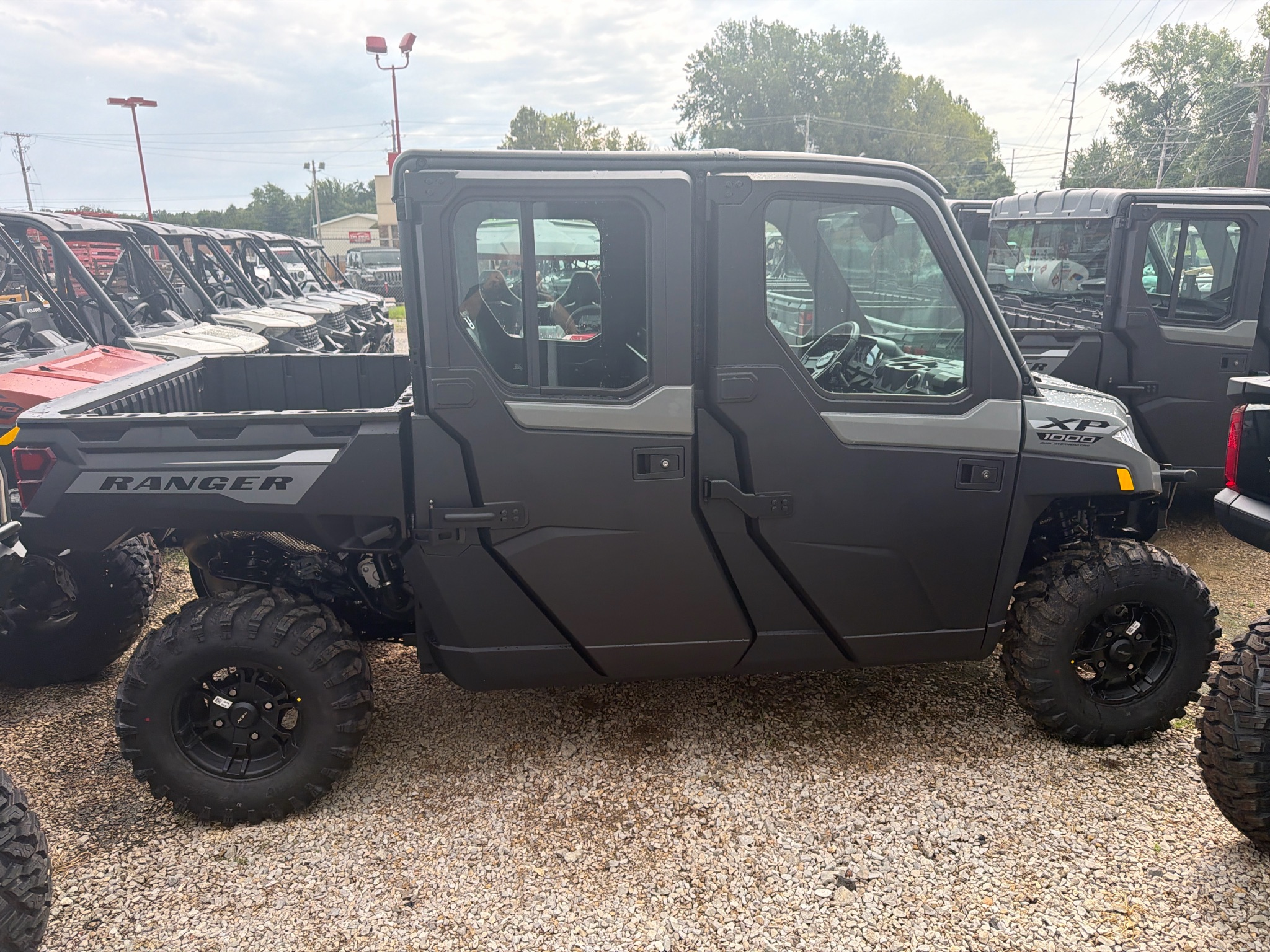 2027 Polaris Ranger Crew XP 1000 Cab 2