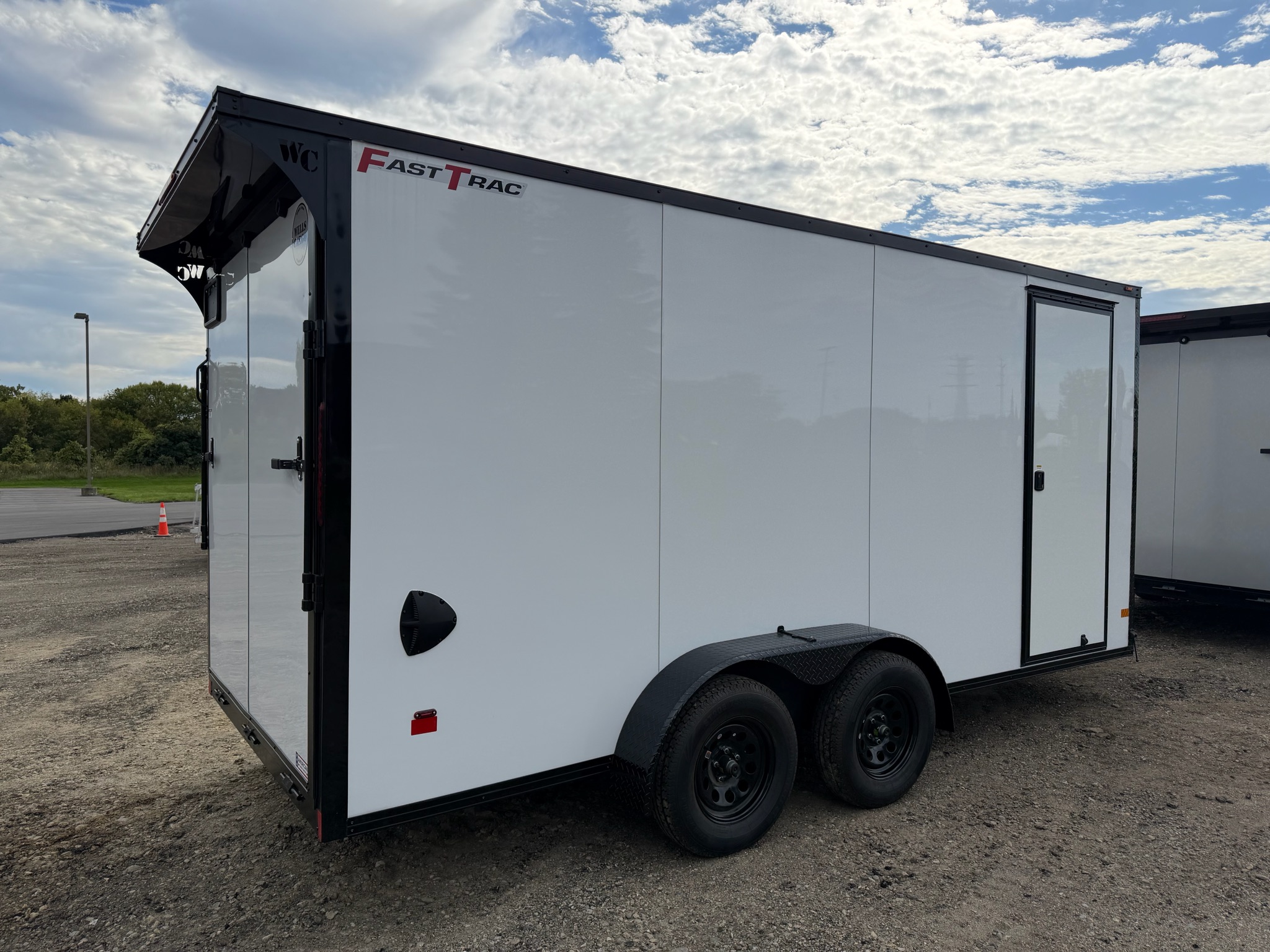 2027 Wells Cargo FT716T2-D photo 2
