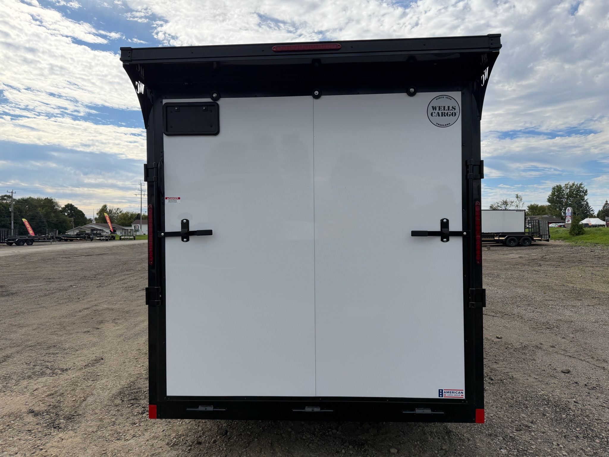 2027 Wells Cargo FT716T2-D photo 4