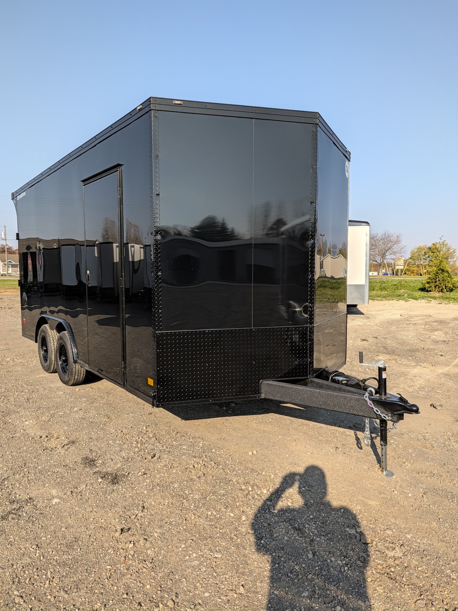 2027 Wells Cargo RFV8516T3