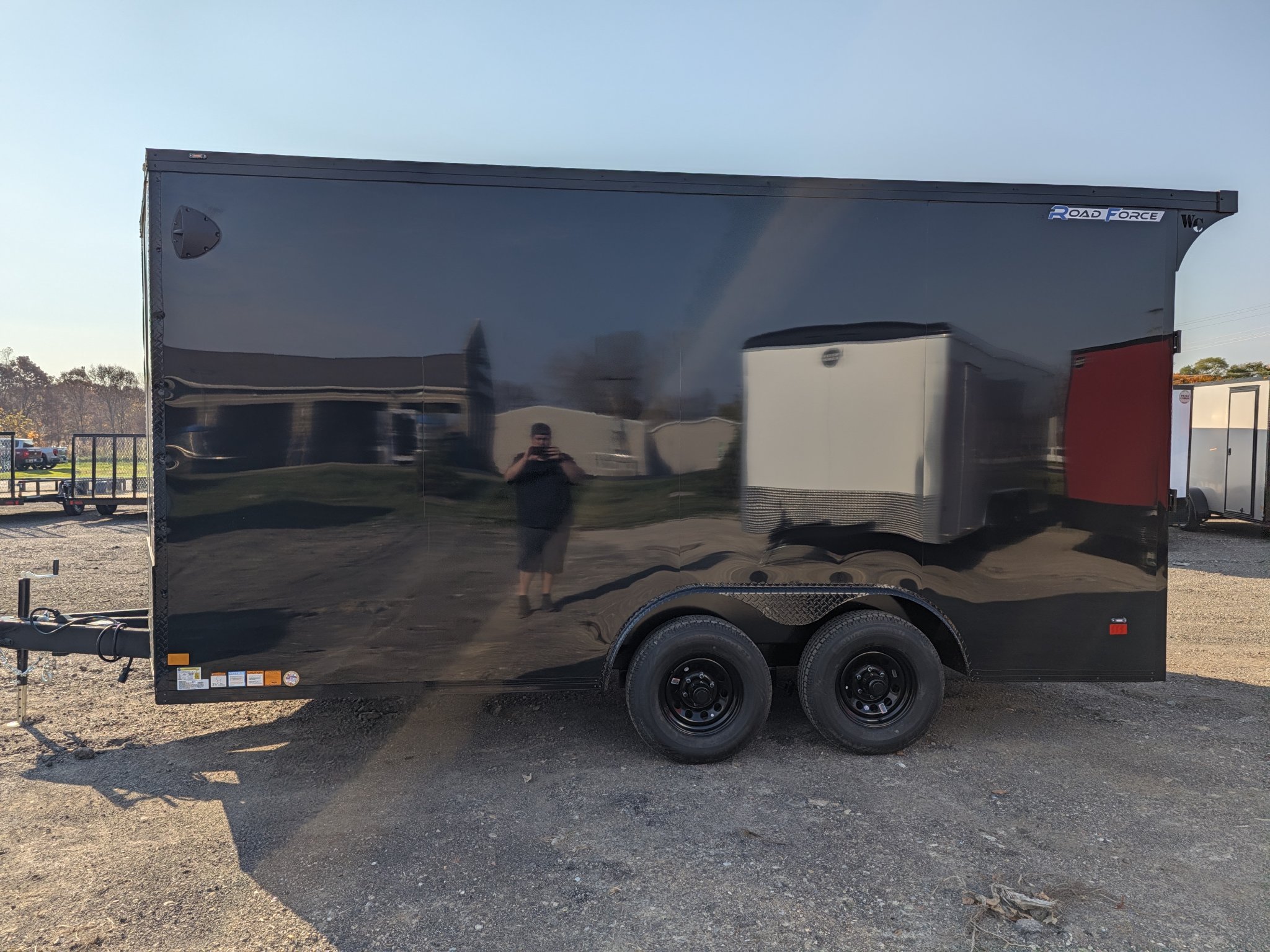 2027 Wells Cargo RFV8516T3 photo 4