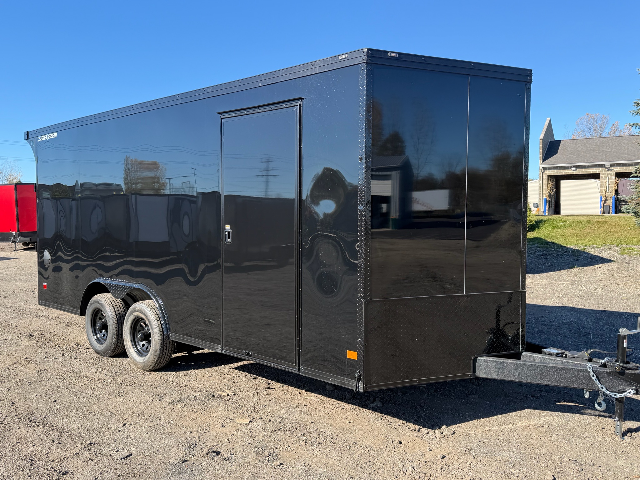 2027 Wells Cargo RFV8518T3