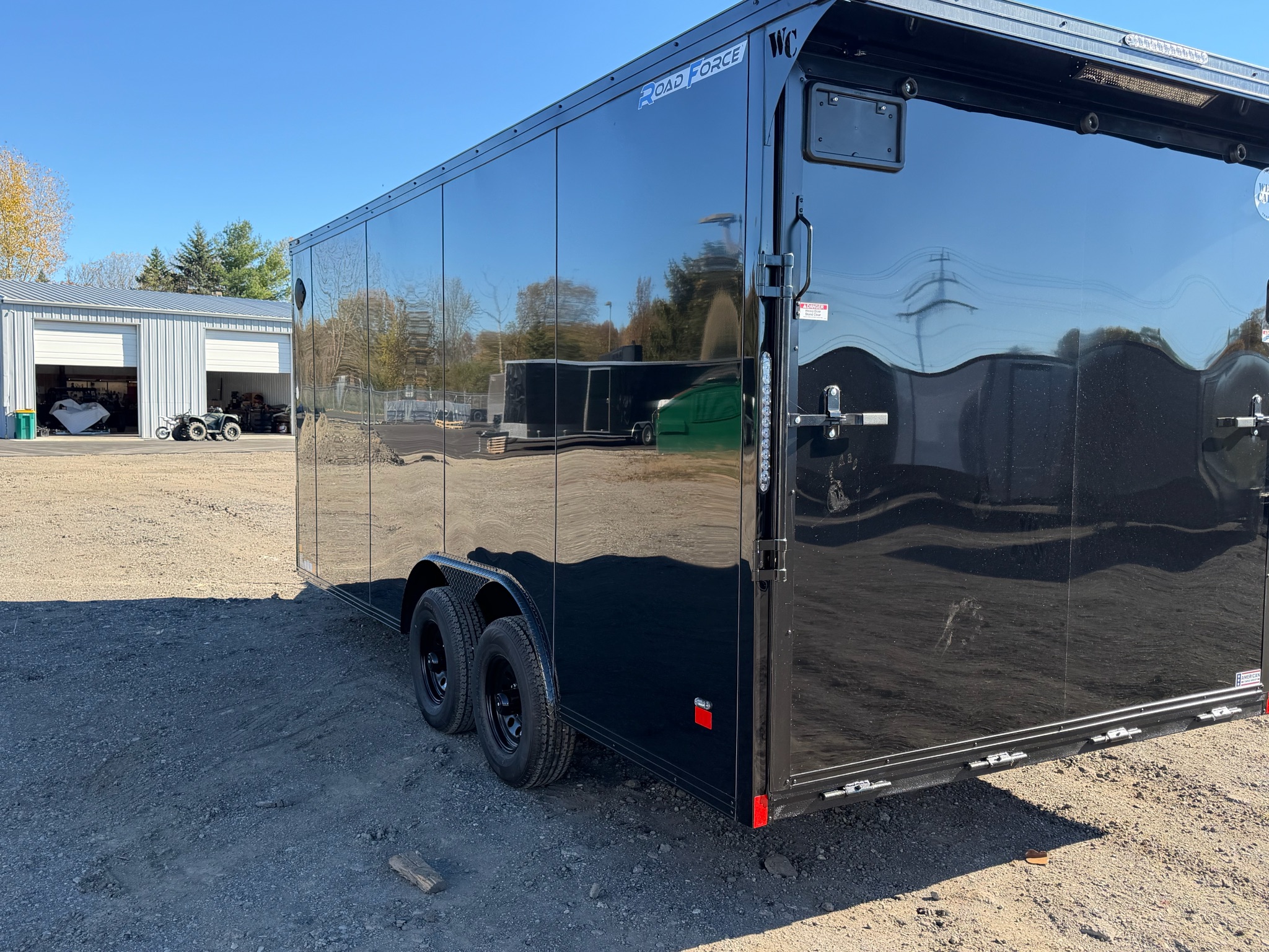 2027 Wells Cargo RFV8518T3 photo 4