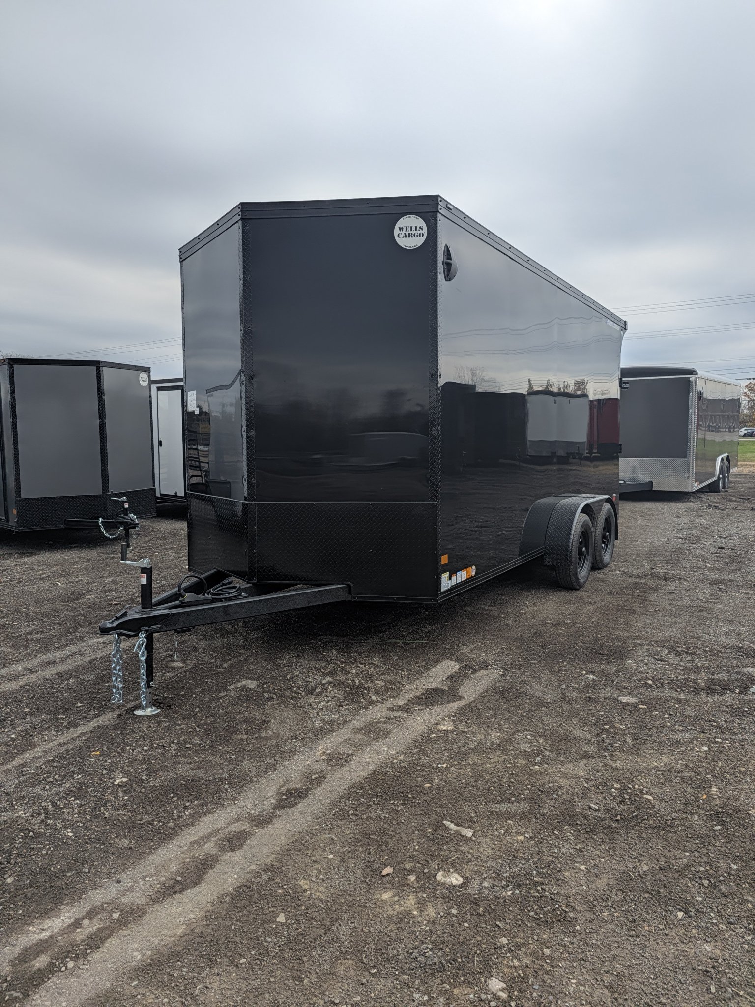 2027 Wells Cargo RFV716T2