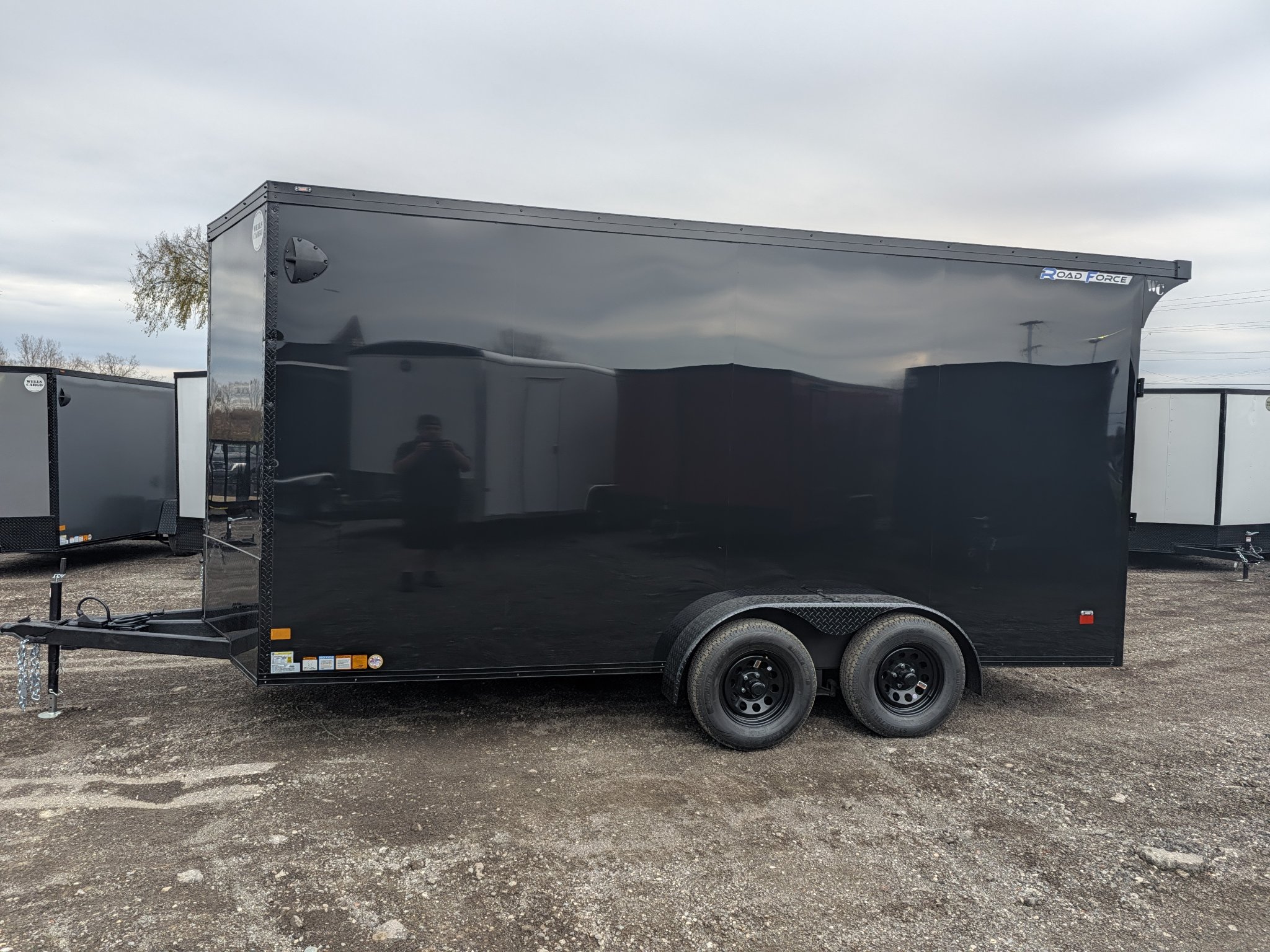 2027 Wells Cargo RFV716T2 photo 2