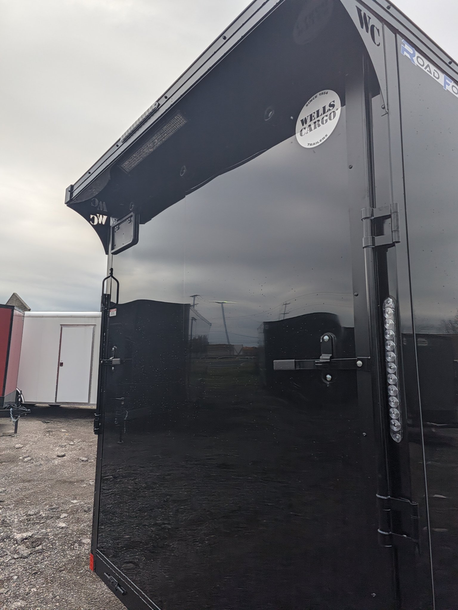 2027 Wells Cargo RFV716T2 photo 6