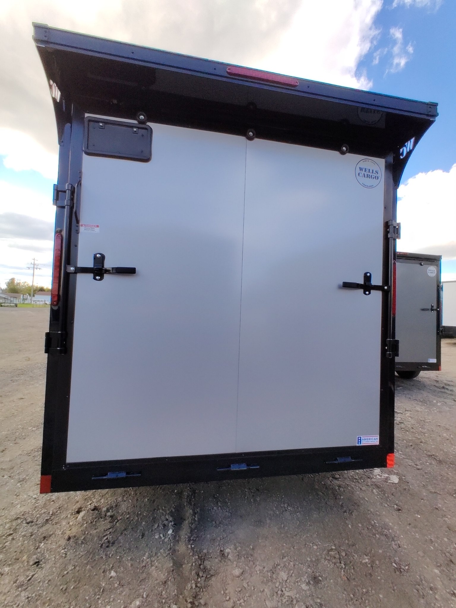 2027 Wells Cargo FT716T2-D photo 7