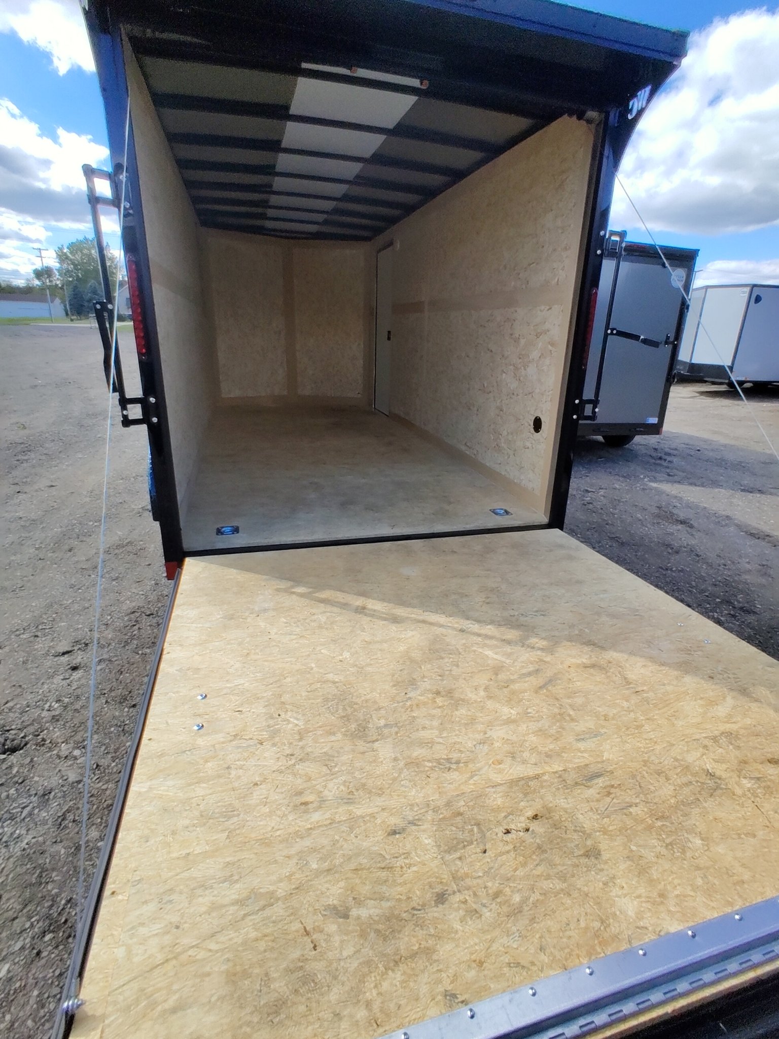 2027 Wells Cargo FT716T2-D photo 8