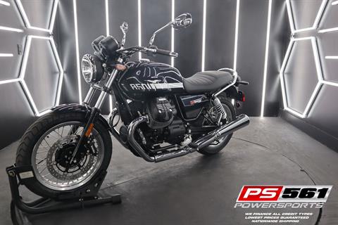 New 2023 Moto Guzzi V7 Special Silver Stripe Monochrome