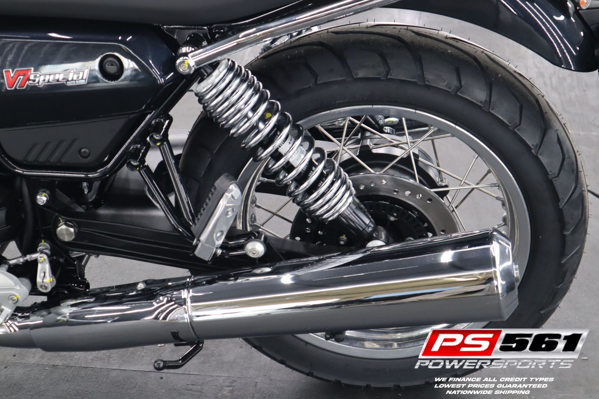 あんどページ New 2025 Moto Guzzi V7 STONE CHROME | Motorcycles in Roselle