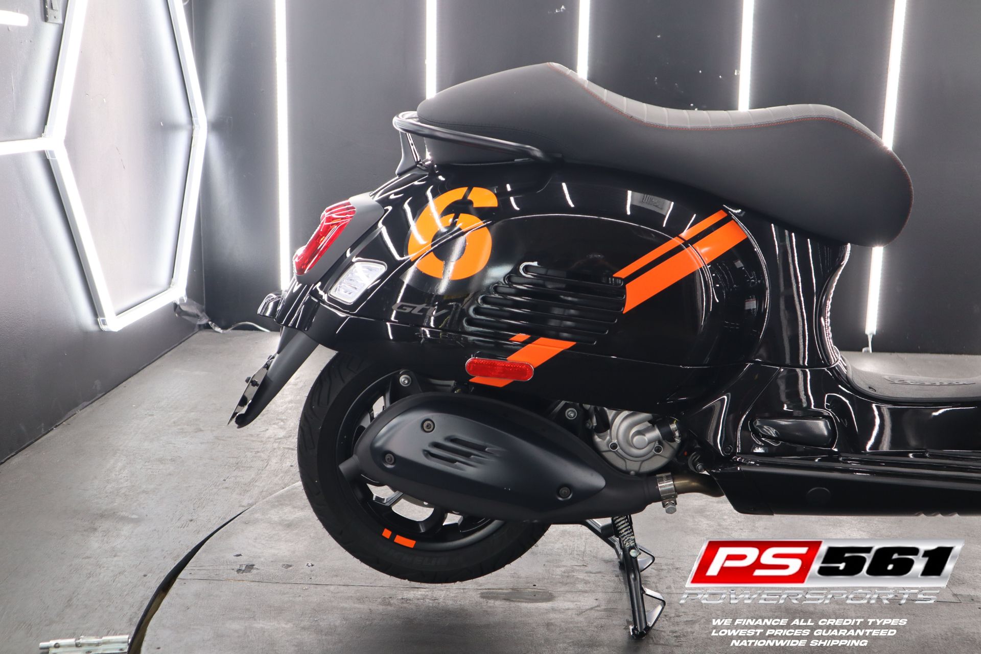 Tuning Vespa Gts Porco Nero New 2024 Vespa GTV 300 Nero Convinto