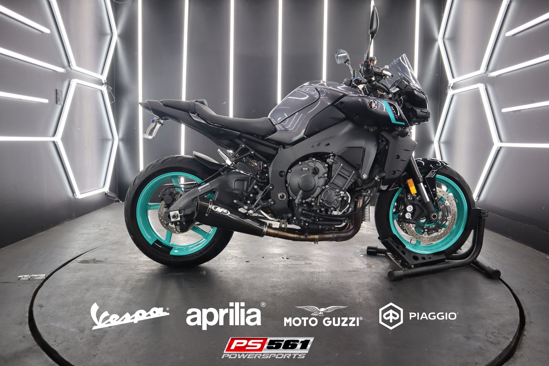 Used 2024 Yamaha MT-10 Midnight Cyan | Motorcycles in Lake Park FL |  YAM001353, image size:1920x1280