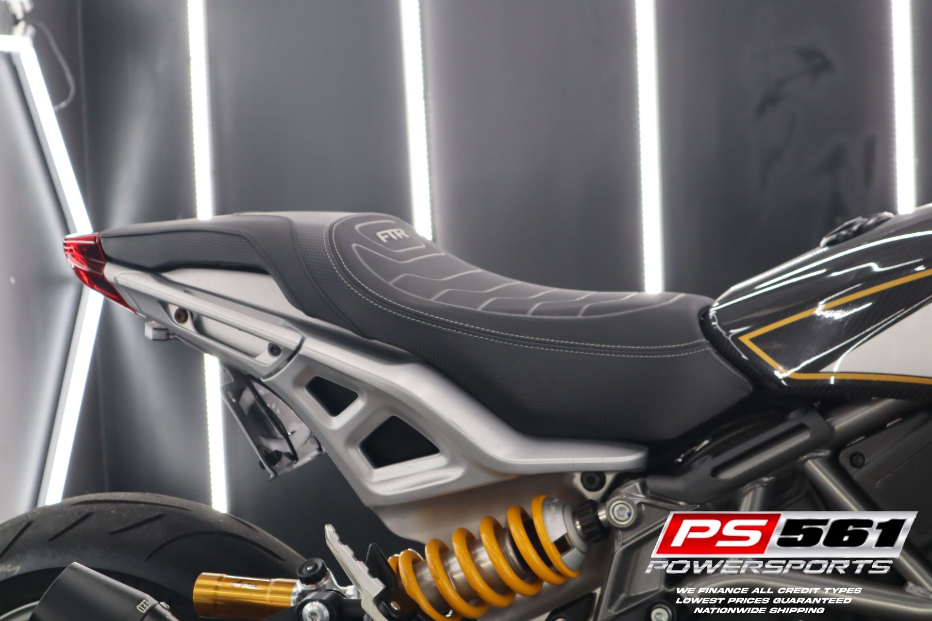2023  FTR R Carbon 7