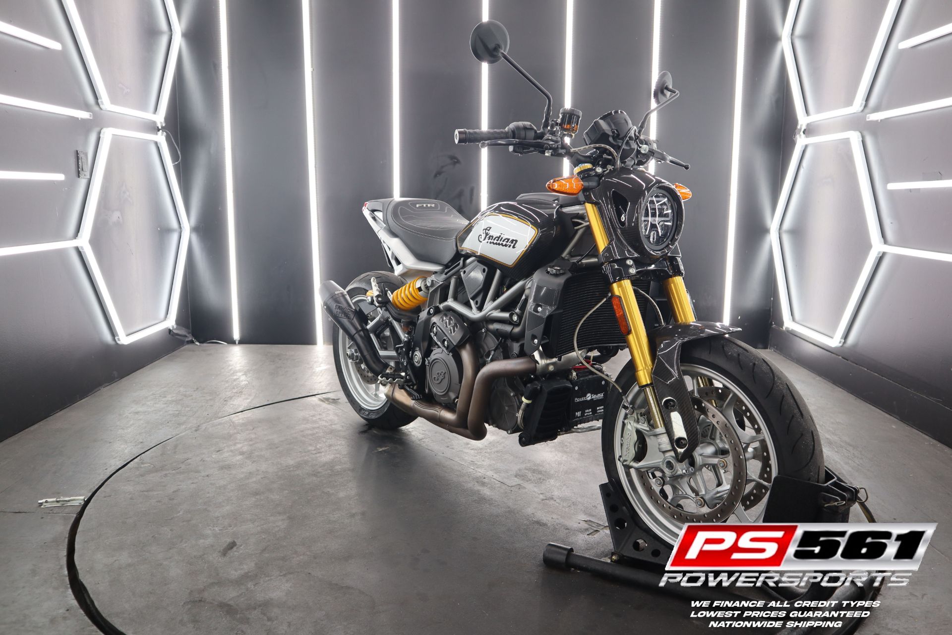 2023  FTR R Carbon 8