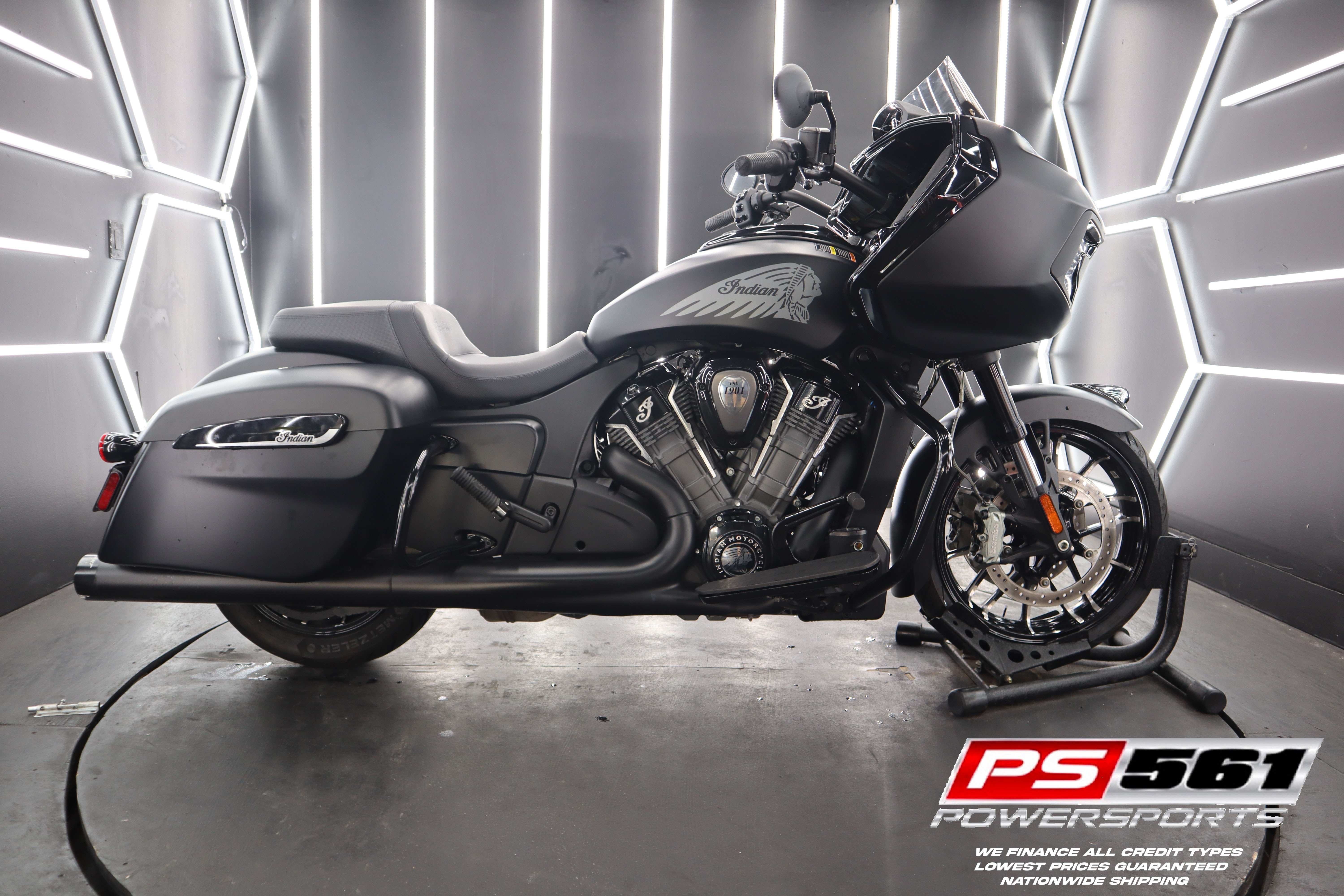 2024 Indian Motorcycle Challenger® Dark Horse®