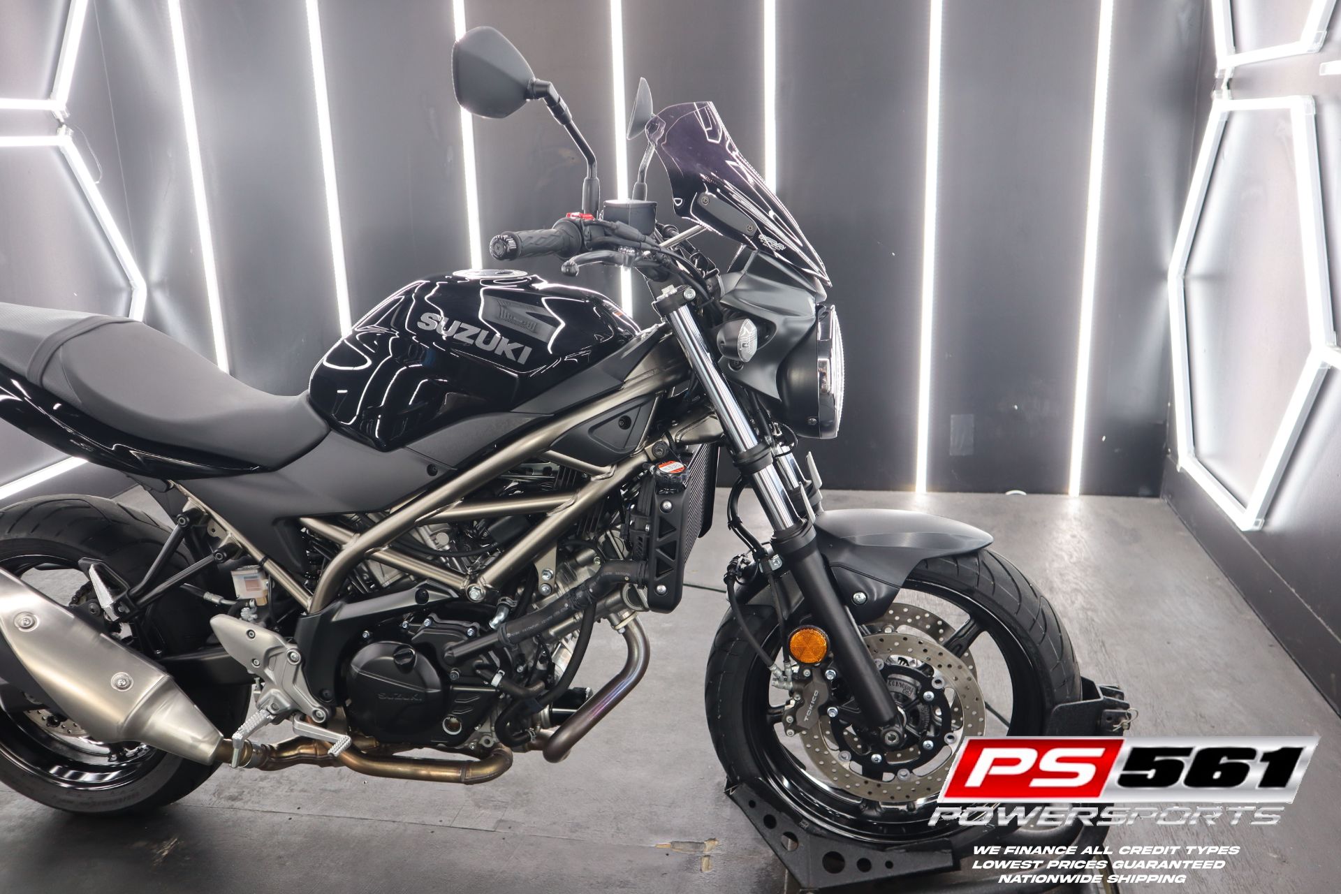 2022 Suzuki SV650 11