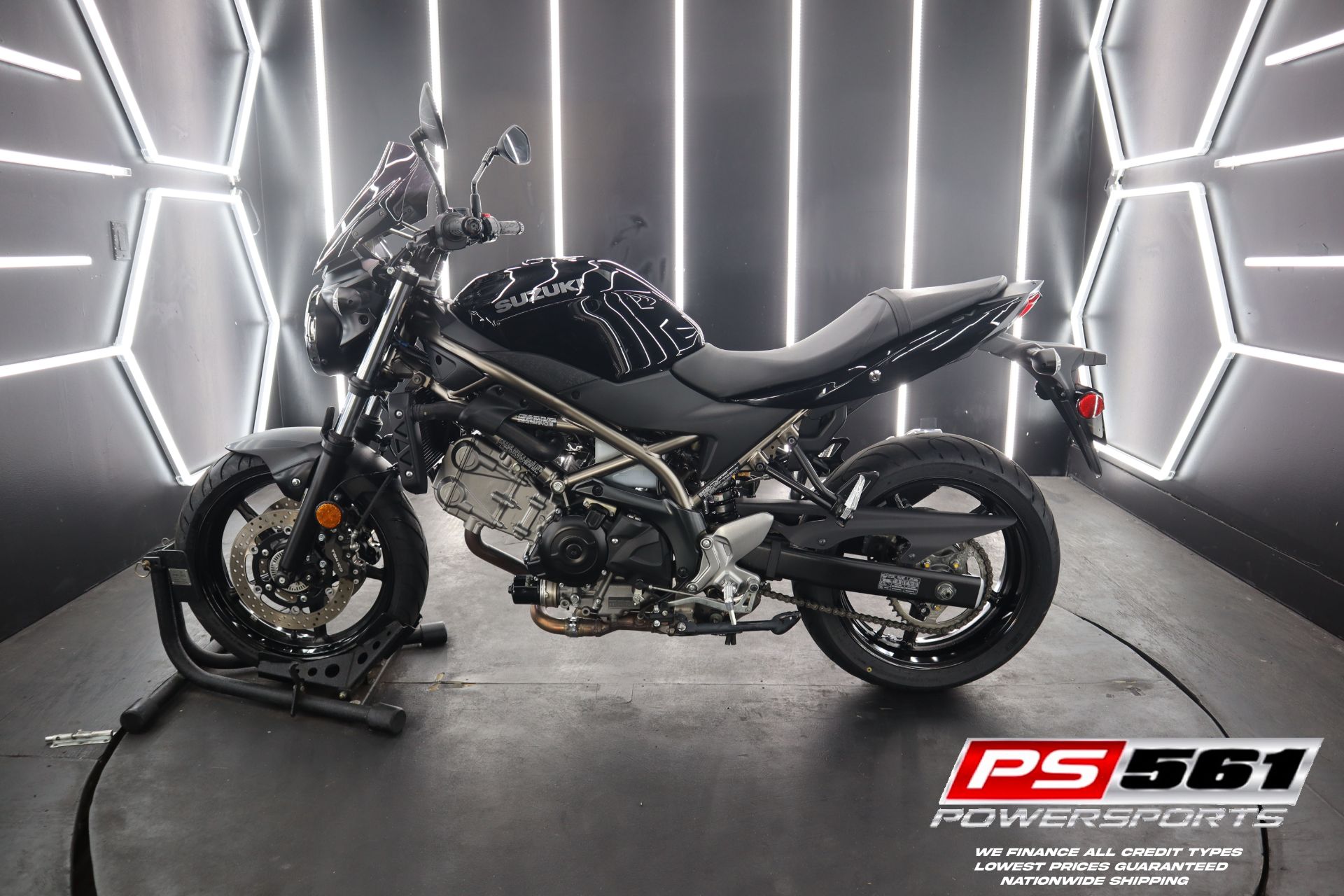 2022 Suzuki SV650 3