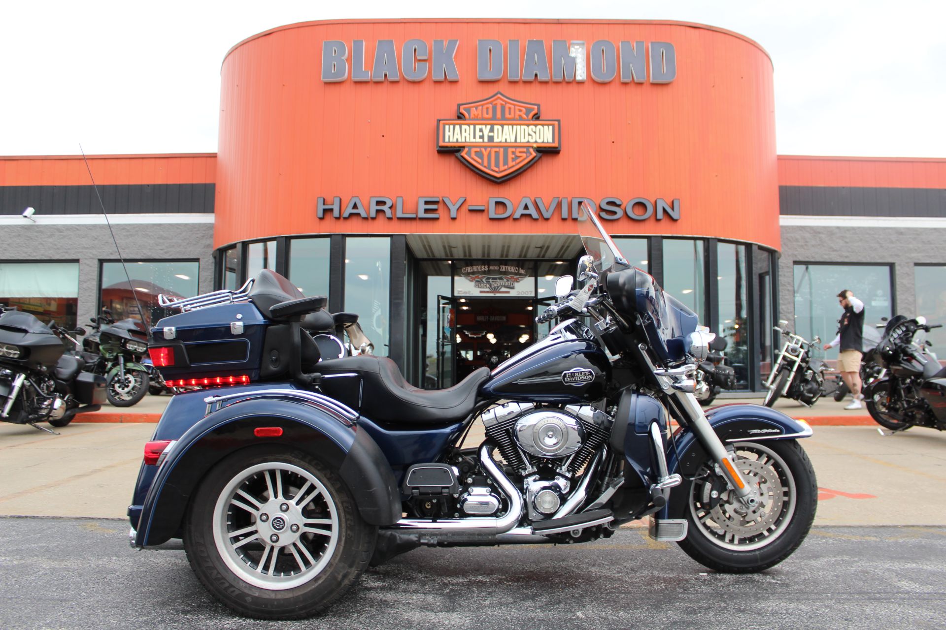 Used 2013 Harley-Davidson Tri Glide® Ultra Classic® Big Blue Pearl