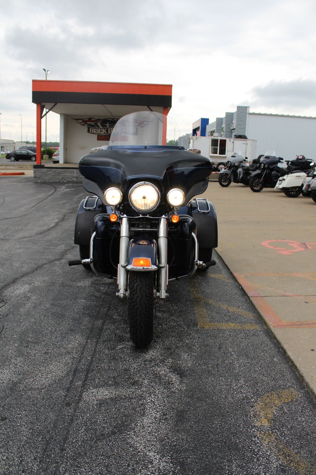 Used 2013 Harley-Davidson Tri Glide® Ultra Classic® Big Blue Pearl