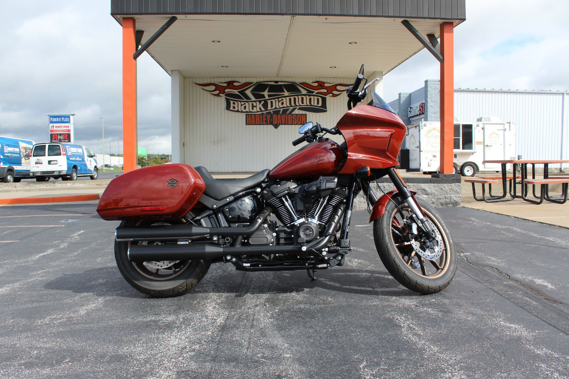 HARLEY-DAVIDSON　2022年製　ノースリーブ　　M New 2025 Harley-Davidson Low Rider® ST Motorcycle - Specs