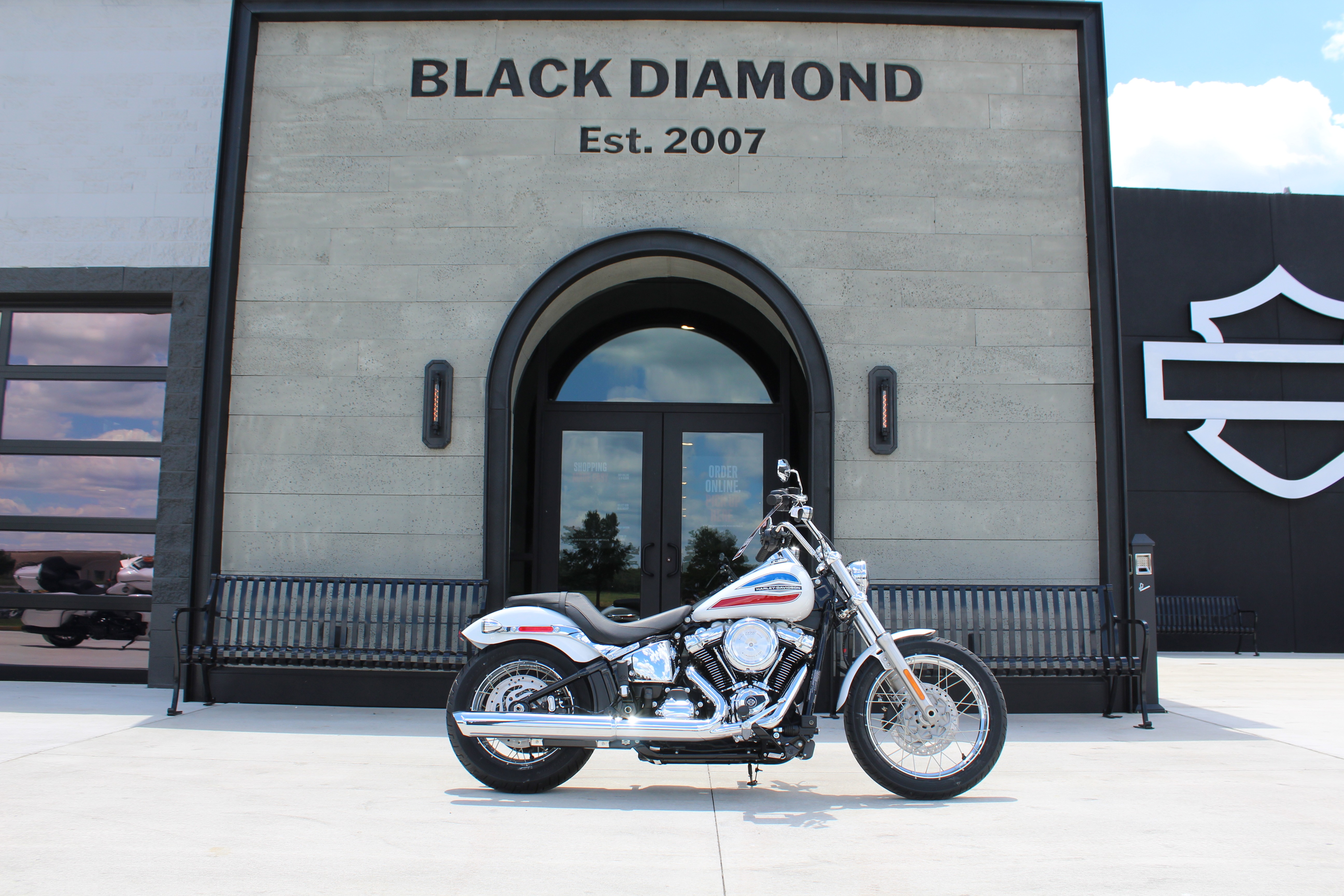 2026 Super Glide®