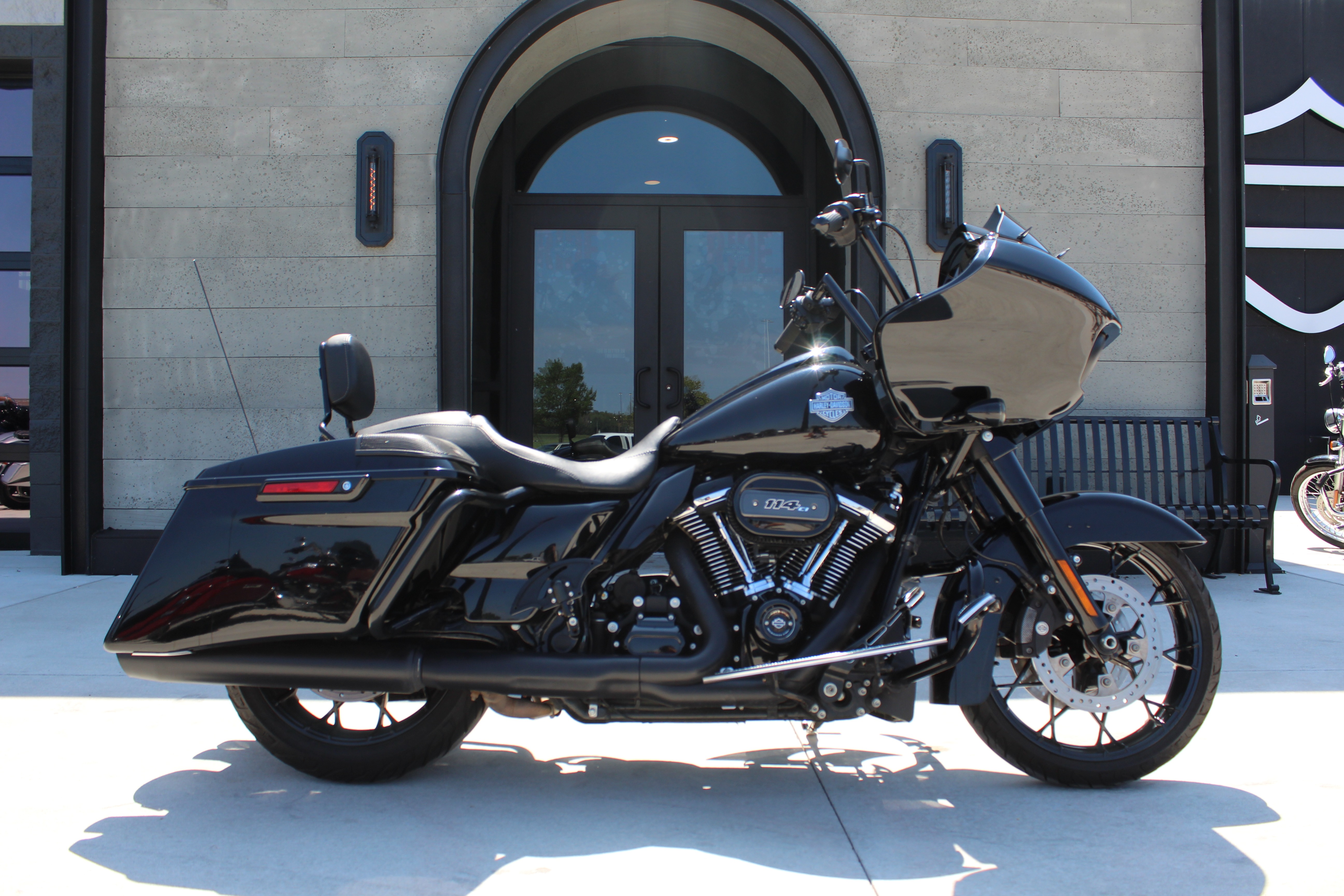 2023 Harley-Davidson Road Glide® Special 2