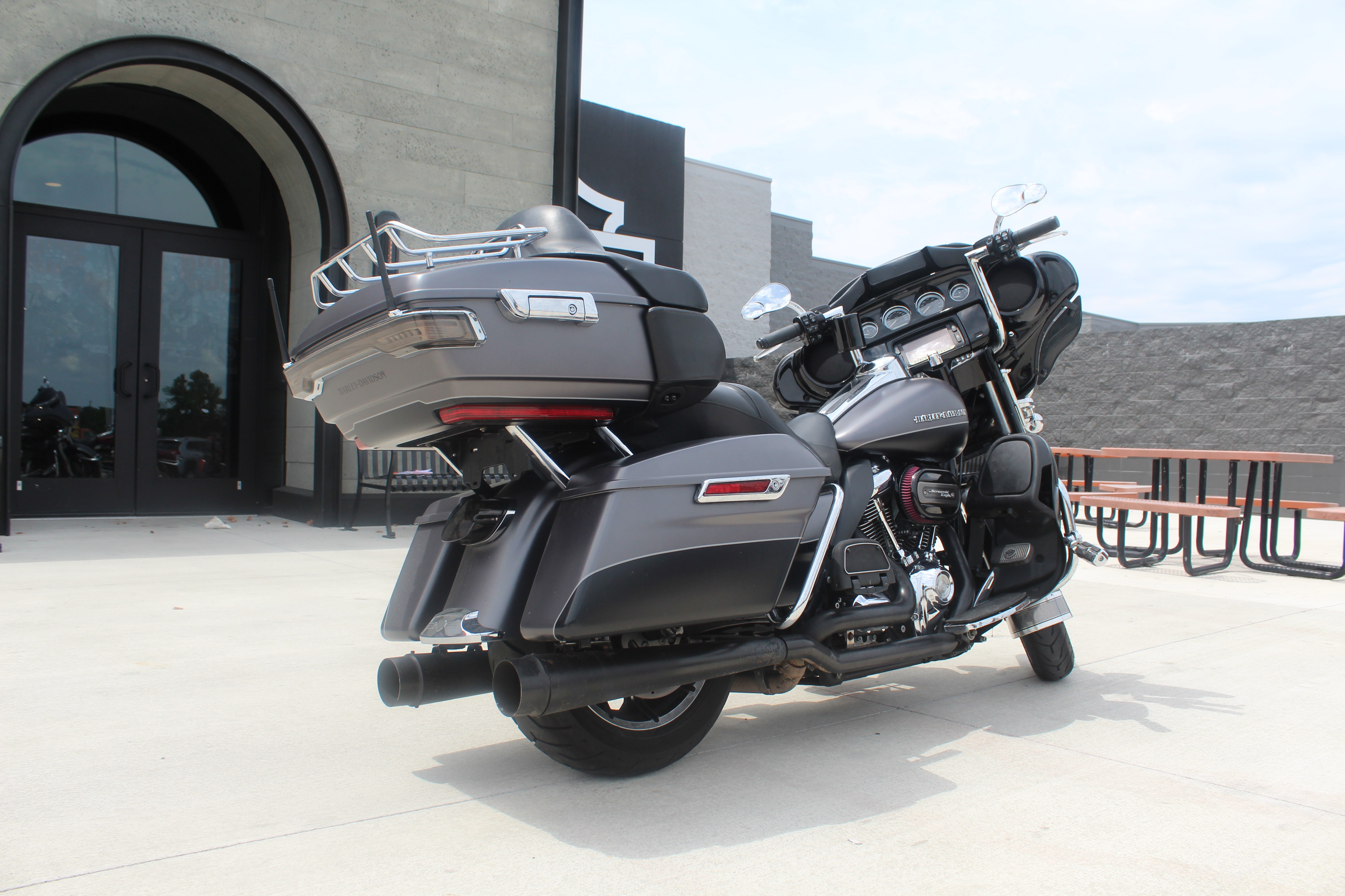 2017 Harley-Davidson Ultra Limited 9