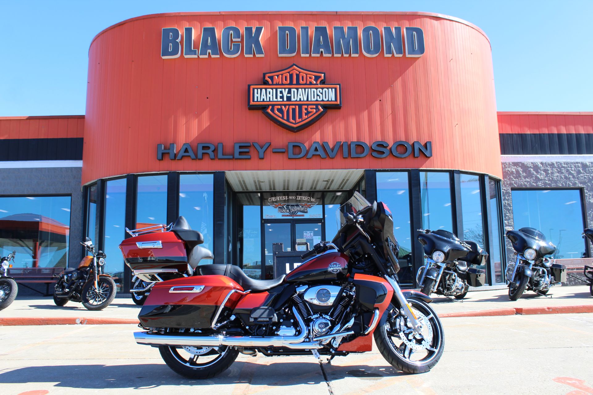 New 2025 Harley-Davidson Street Glide® Ultra Whiskey Fire