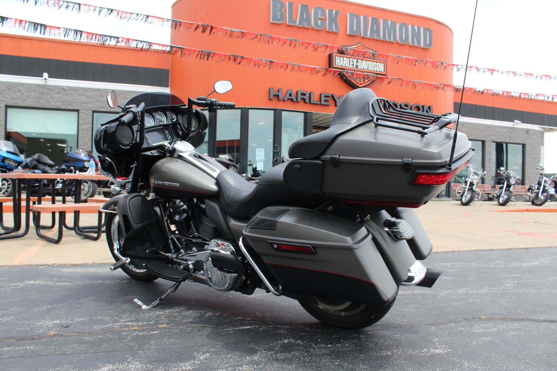 Used 2018 Harley-Davidson Ultra Limited Industrial Gray