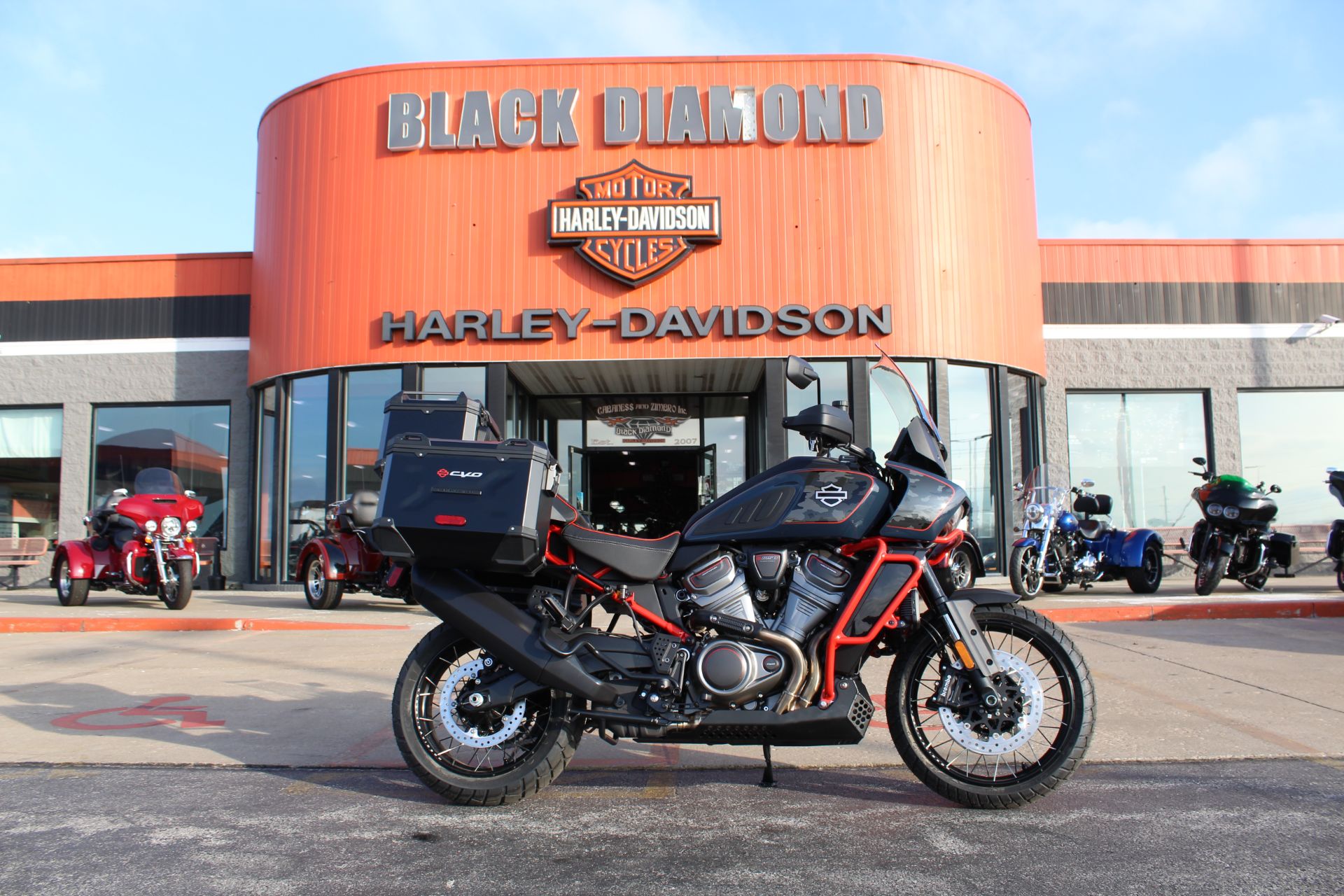 2025 RH1250SE