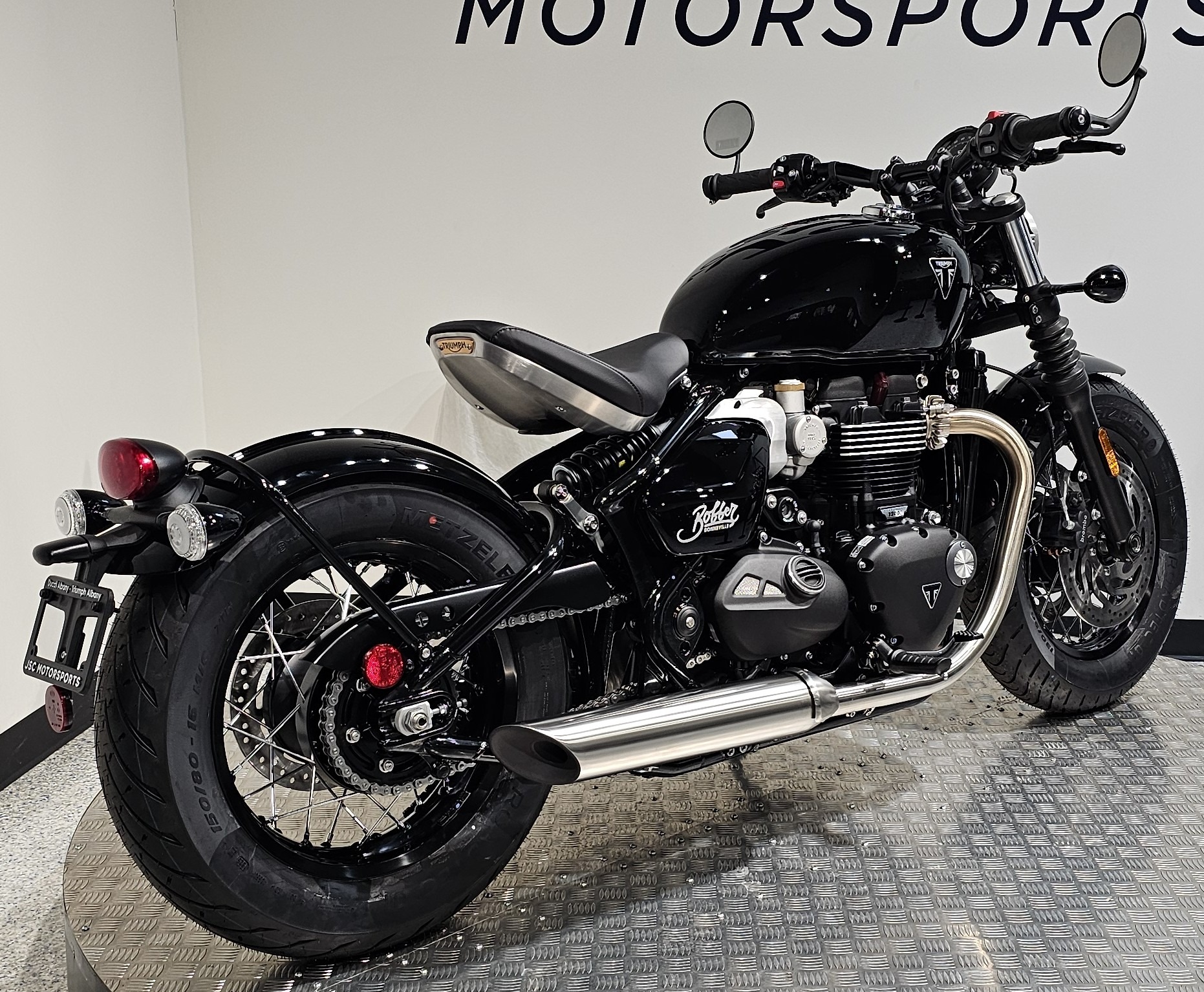 2027 Triumph Bonneville Bobber 8