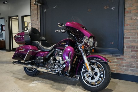 2016 Harley-Davidson Electra Glide® Ultra Classic® in West End, North Carolina - Photo 2