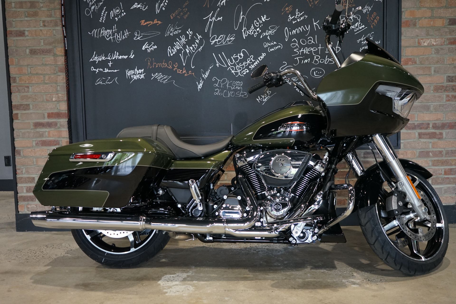 2026 Harley-Davidson Road Glide® 1