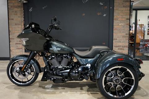 2026 Harley-Davidson Road Glide® 3 in West End, North Carolina - Photo 2