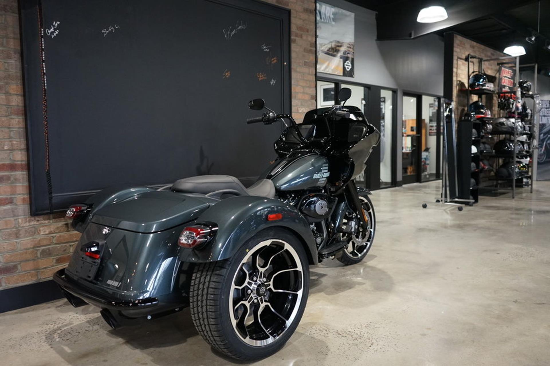 2026 Harley-Davidson Road Glide® 3 in West End, North Carolina - Photo 5