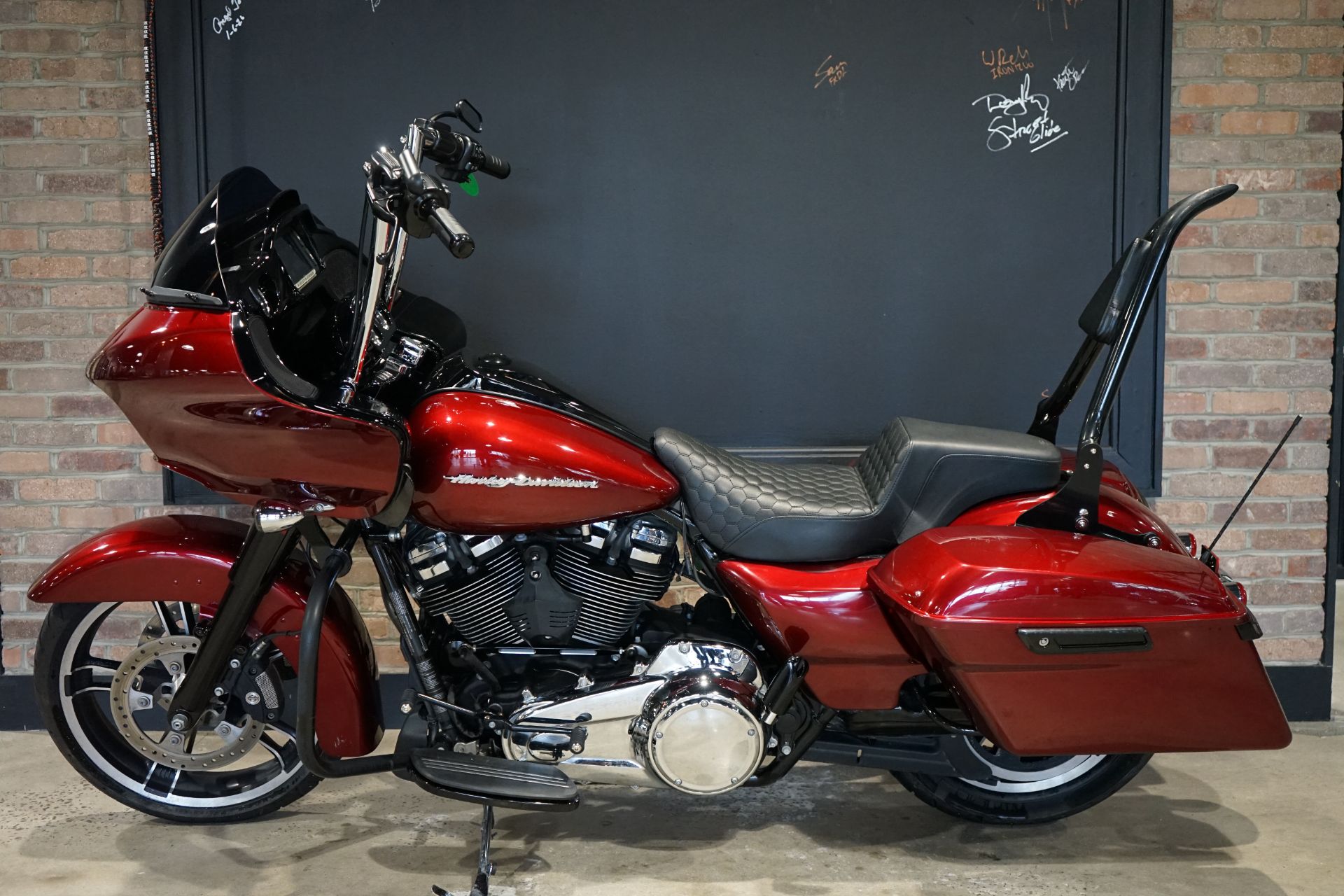 2017 Harley-Davidson Road Glide® Special in West End, North Carolina - Photo 6