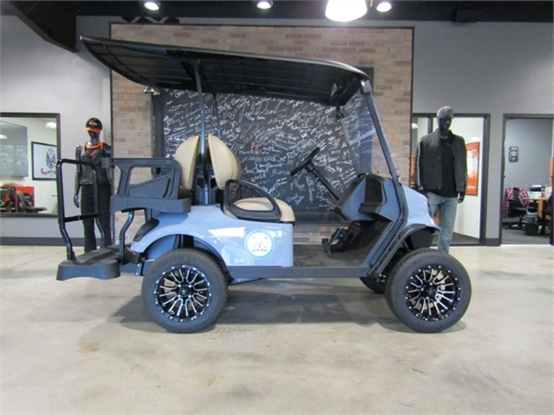 2024 E-Z-GO Express S4 Gas in West End, North Carolina - Photo 1