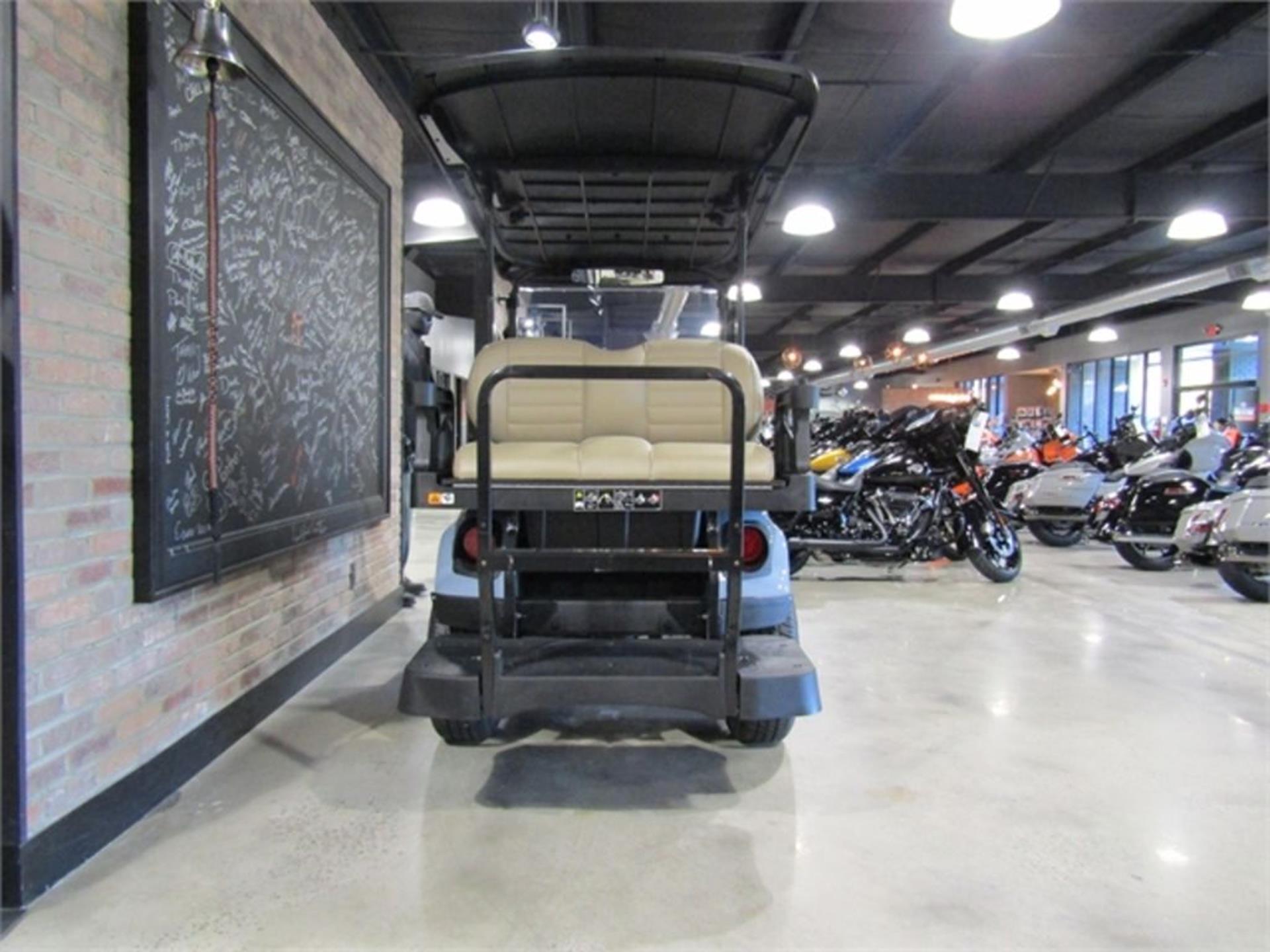 2024 E-Z-GO Express S4 Gas in West End, North Carolina - Photo 3