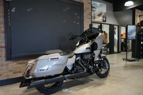 2023 Harley-Davidson CVO™ Road Glide® in West End, North Carolina - Photo 4