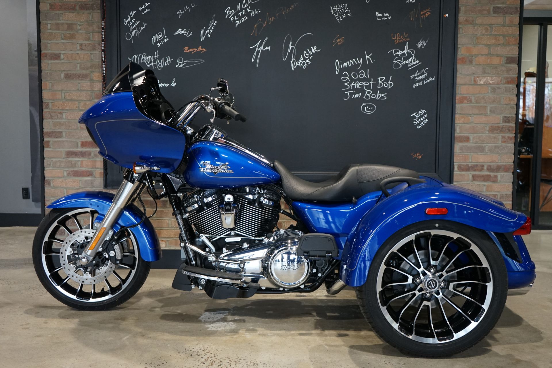 2025 Harley-Davidson Road Glide® 3 in West End, North Carolina - Photo 6