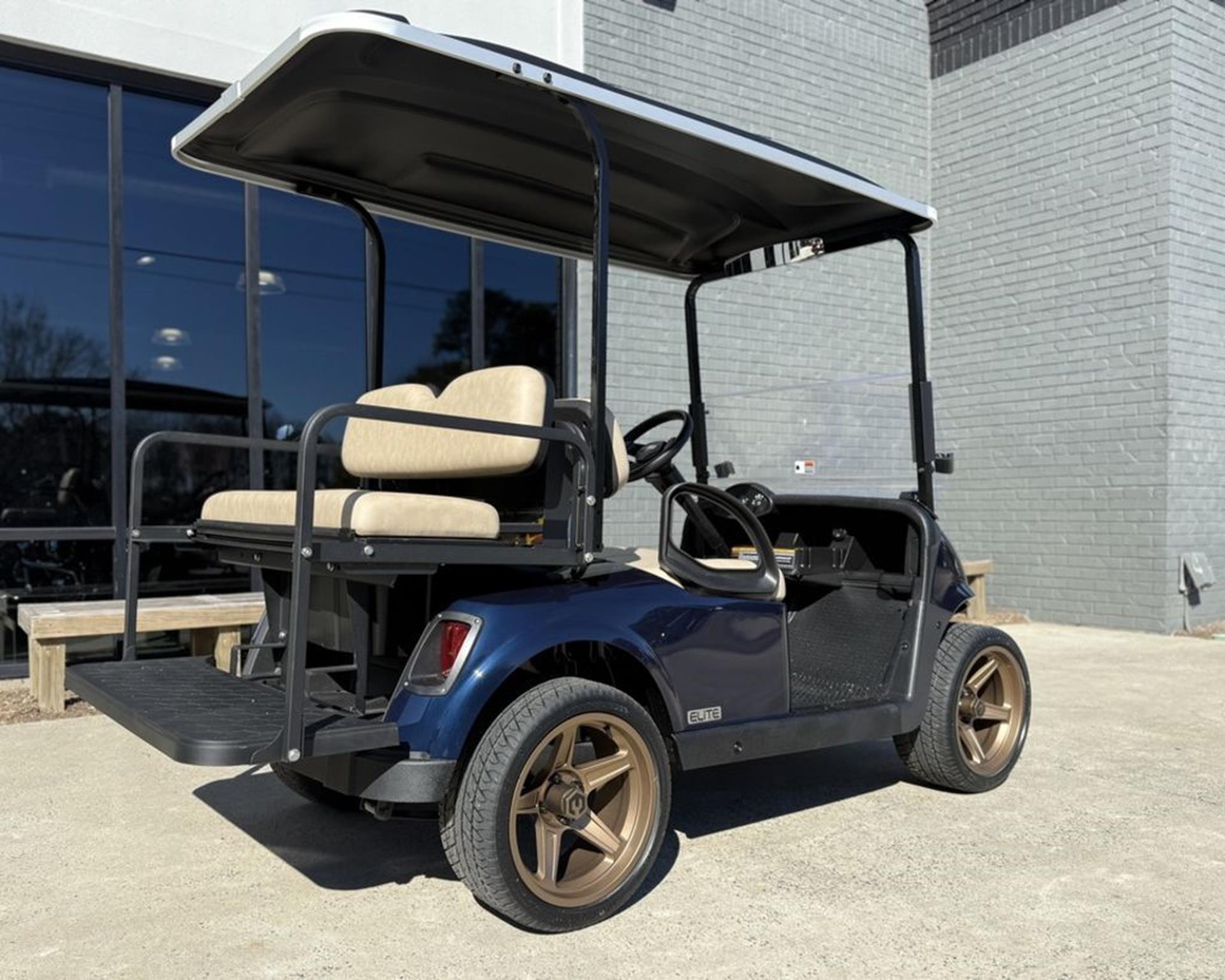 2020 E-Z-GO Freedom RXV Elite 2.0 in West End, North Carolina - Photo 2