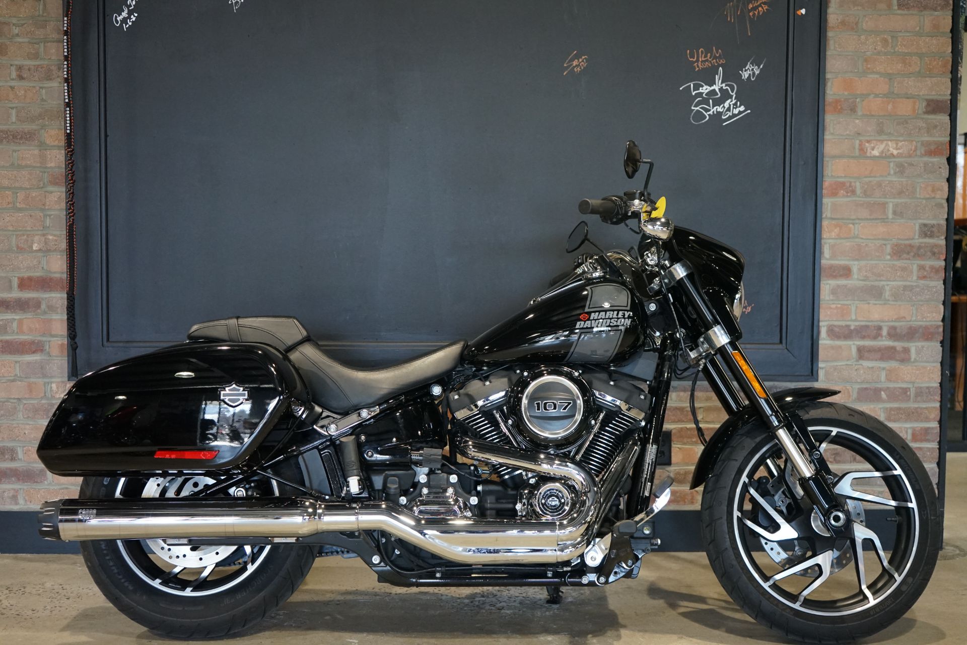 2021 Harley-Davidson Sport Glide® in West End, North Carolina - Photo 1