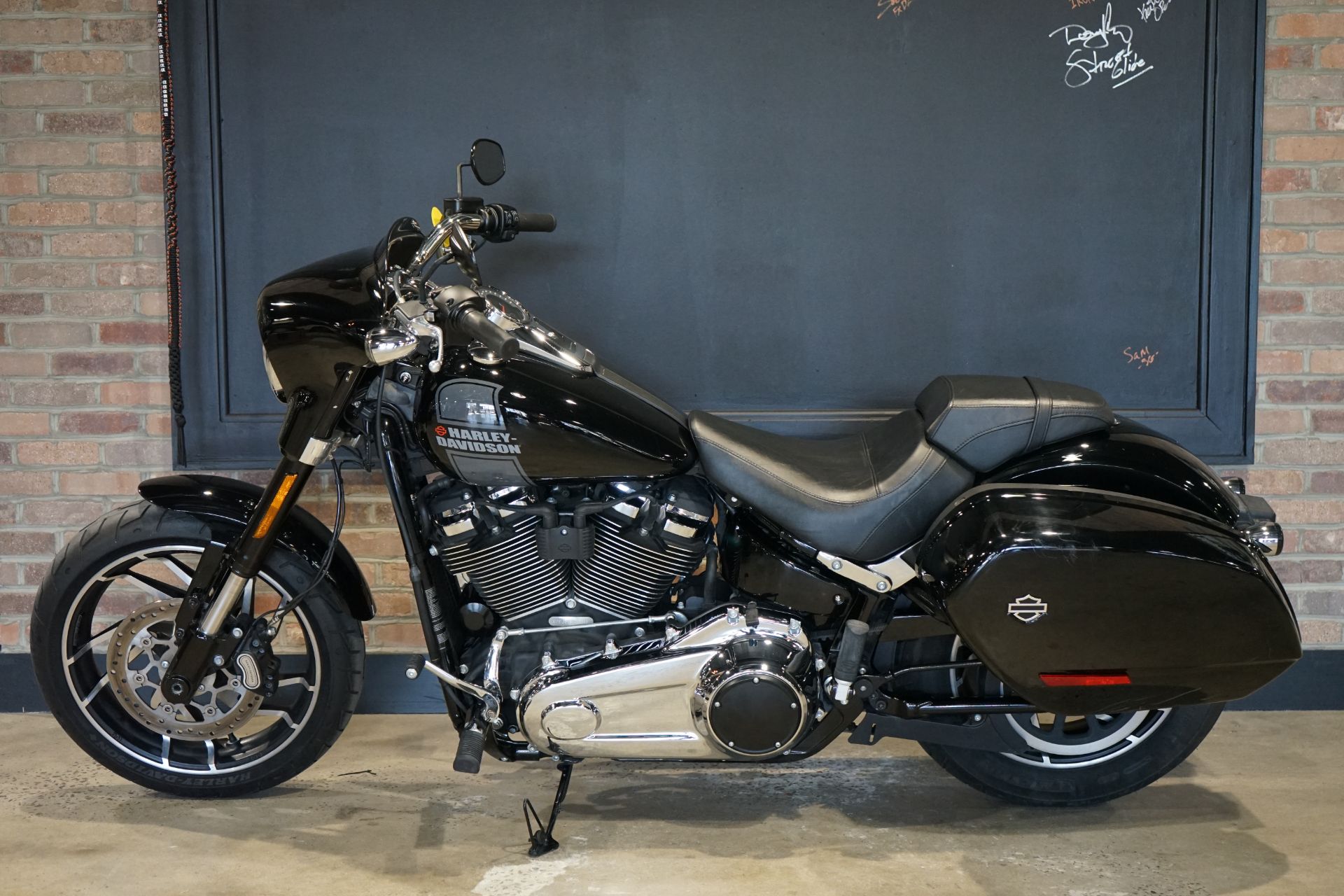 2021 Harley-Davidson Sport Glide® in West End, North Carolina - Photo 6