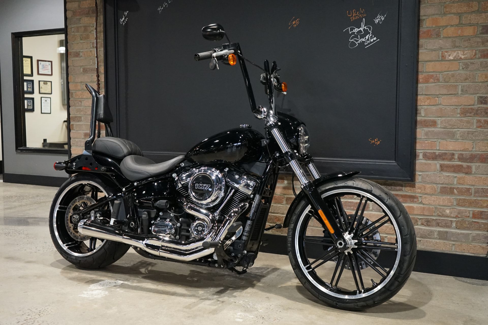 2018 Harley-Davidson Breakout® 107 in West End, North Carolina - Photo 2