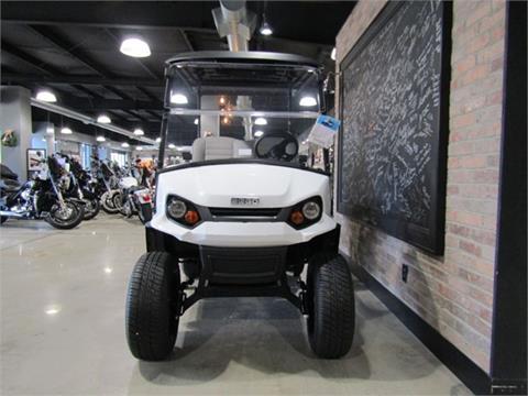 2024 E-Z-GO Express S4 Gas in West End, North Carolina - Photo 2