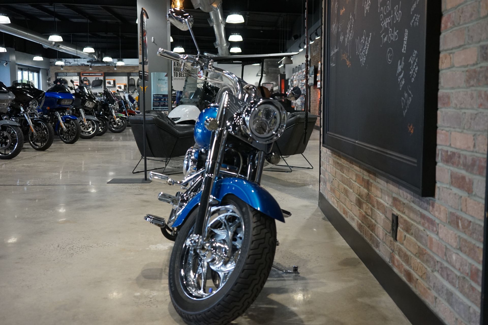 2005 Harley-Davidson FLSTF/FLSTFI Fat Boy® 3