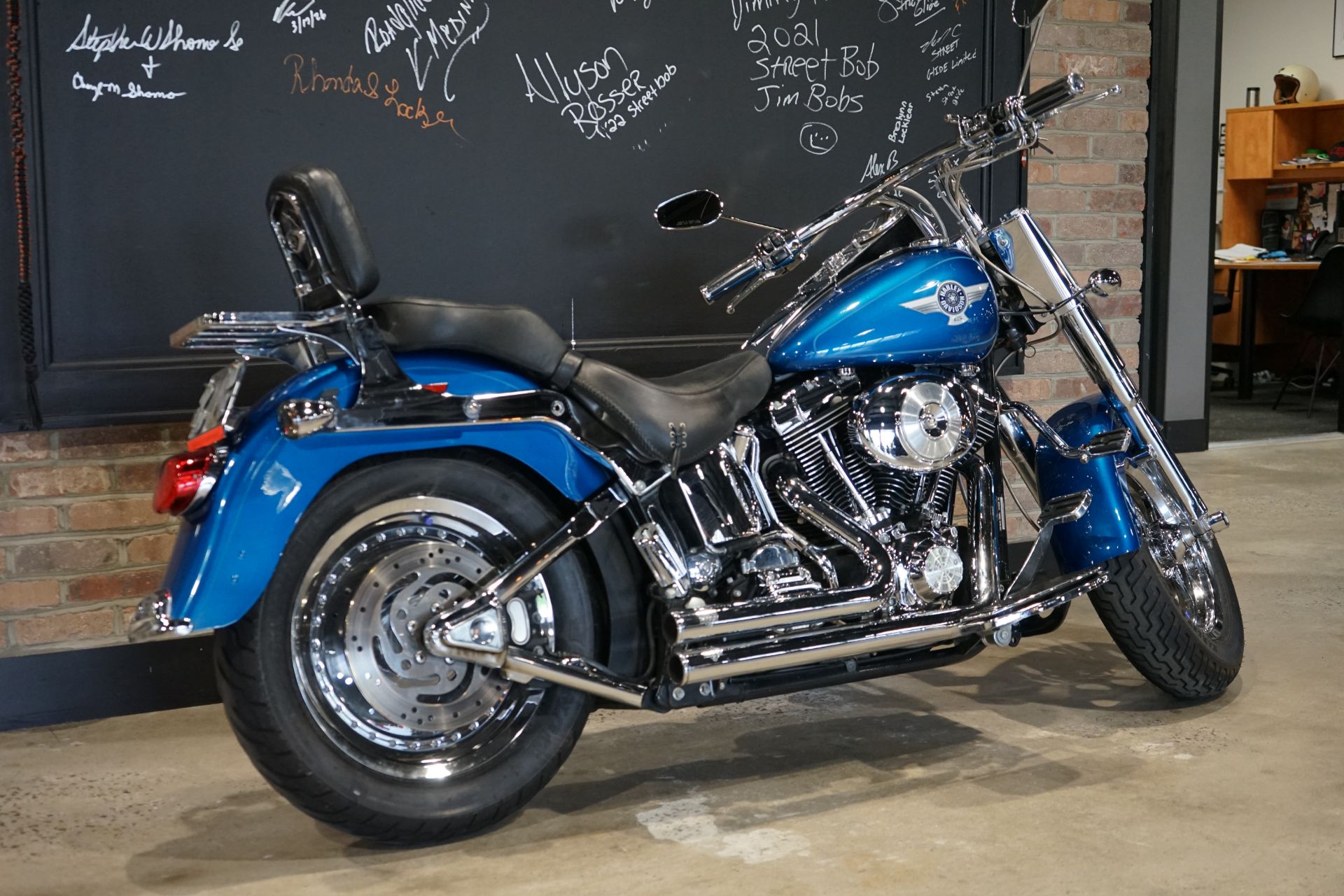 2005 Harley-Davidson FLSTF/FLSTFI Fat Boy® 4