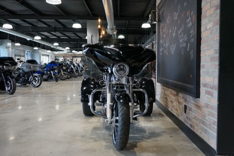 2018 Harley-Davidson Freewheeler® in West End, North Carolina - Photo 3