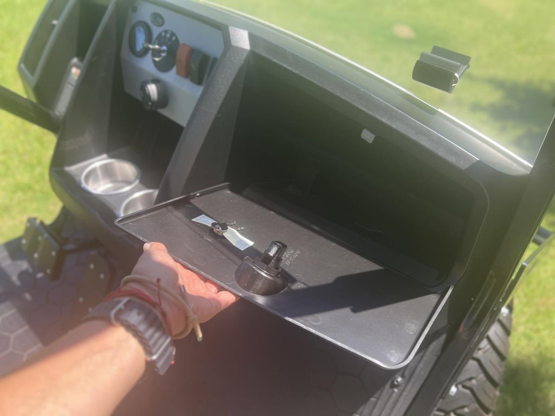 2024 E-Z-GO Express L6 ELiTE in West End, North Carolina - Photo 25