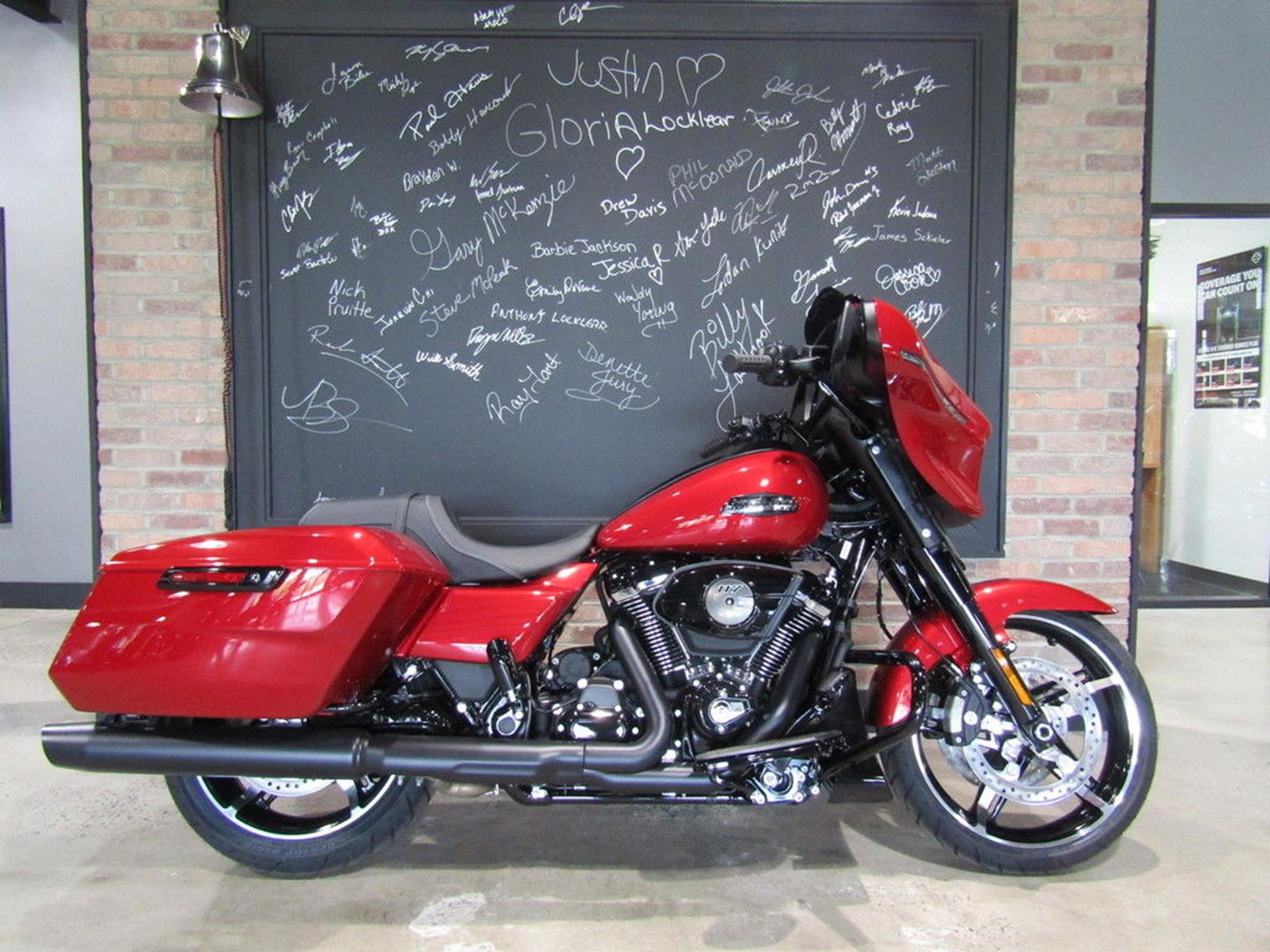 2025 Harley-Davidson Street Glide® in West End, North Carolina - Photo 1